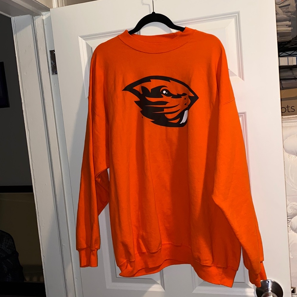 Oregon State Long Sleeved Sweater NWOT